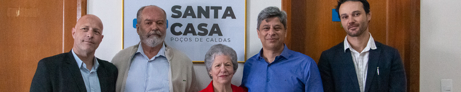 PUC Minas Poços de Caldas e Secretaria de Saúde entregam novos equipamentos à Santa Casa